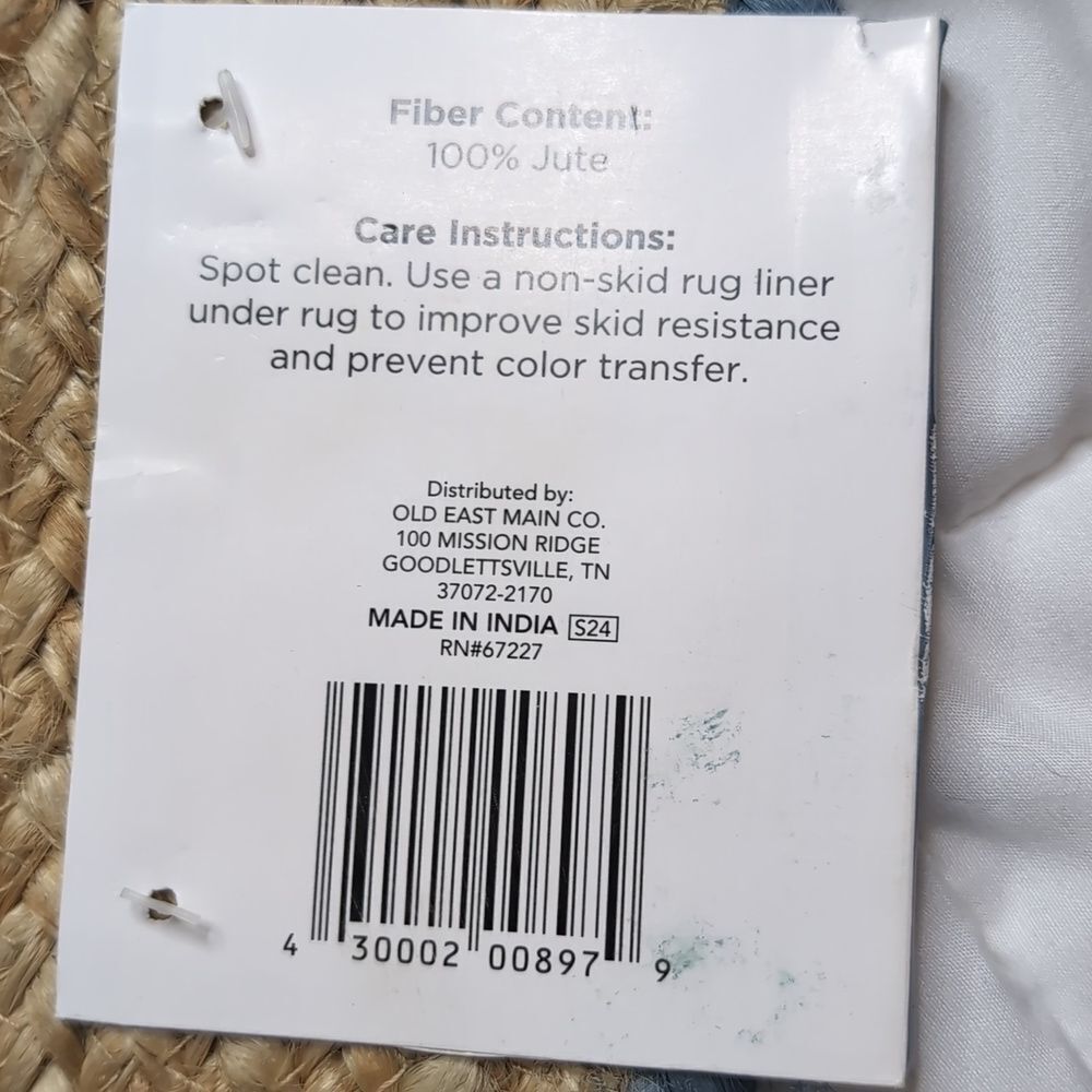 Jute Rug 20in by 30in Color Trimmed in Green or Purple, NEW - Picture 4 of 7